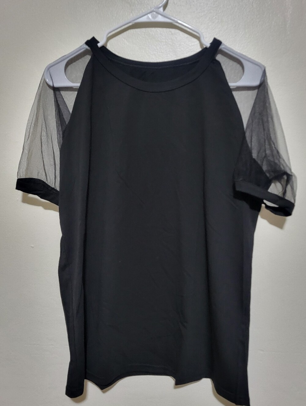 Black Mesh Sleeve Cold Shoulder Top (Size XL) - Picture 3 of 4